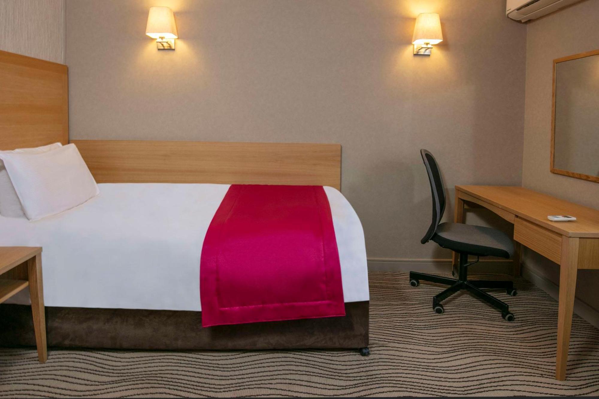 Best Western Heath Court Hotel Newmarket  Luaran gambar
